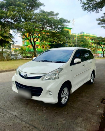 Toyota Avanza 1.5L Veloz Manual 2013