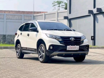 Toyota Rush 1.5L GR Sport Automatic 2025