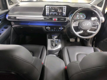 Hyundai Stargazer 1.5L Prime AT Capt. Seat Automatic 2024