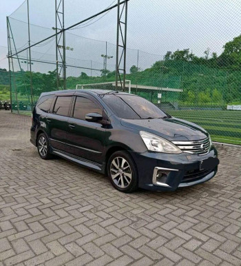 Nissan Grand Livina XV HWS Automatic 2015