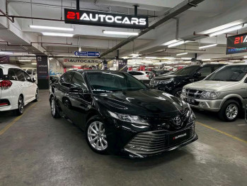Toyota Camry 2.5L V Automatic 2019