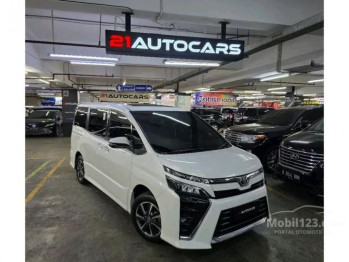Toyota Voxy 2.0L Automatic 2020