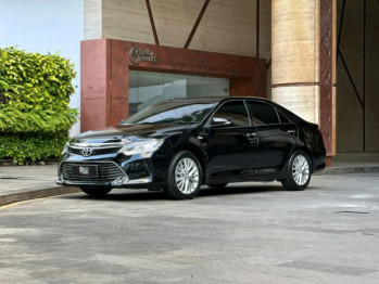 Toyota Camry 2.5L V Automatic 2015