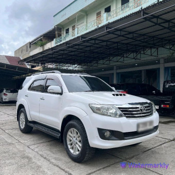 Toyota Fortuner 2.5L G VNT Diesel Automatic 2012