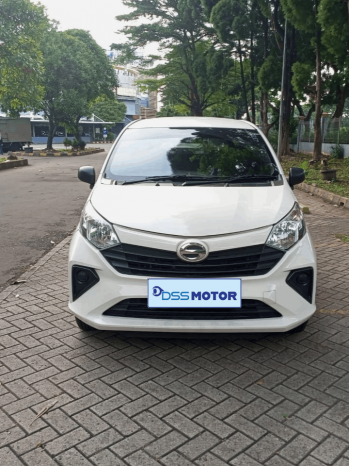 DAIHATSU SIGRA D 1.0 MANUAL 2025