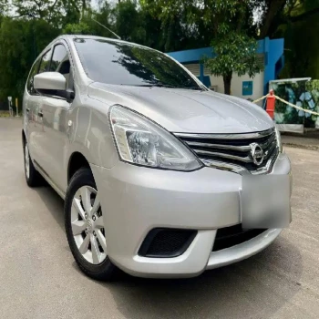 Nissan Grand Livina SV Automatic 2013