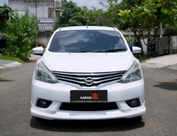 Nissan Grand Livina XV HWS Automatic 2015