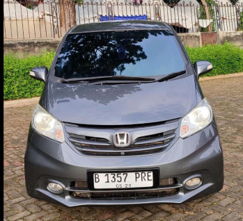 Honda Freed 1.5L E Automatic 2014