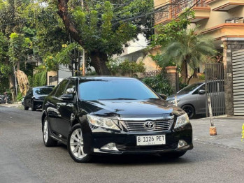 Toyota Camry 2.5L V Automatic 2014