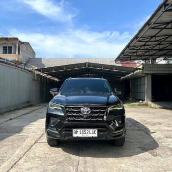 Toyota Fortuner 2.8L GR Sport 4x2 Automatic 2021