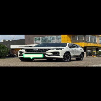Toyota Fortuner 2.8L GR Sport 4x2 Automatic 2022