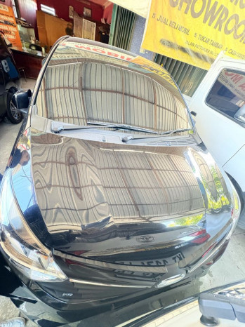Daihatsu Sigra 1.2L R Manual 2023