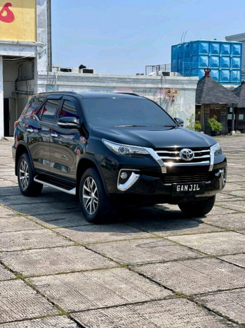 Toyota Fortuner 2.4L VRZ Diesel Automatic 2016