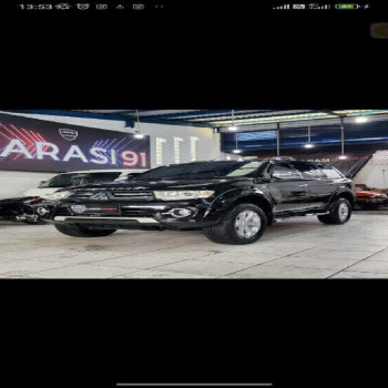 Mitsubishi Pajero Sport 2.4L Dakar 4x2 Automatic 2015