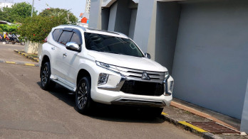 Mitsubishi Pajero Sport 2.4L Dakar 4x2 Automatic 2022