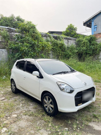 Daihatsu Ayla 1.0L M Manual 2014