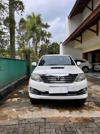 Toyota Fortuner 2.5L G VNT Diesel Automatic 2015