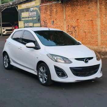Mazda Mazda2 1.5L R Automatic 2011