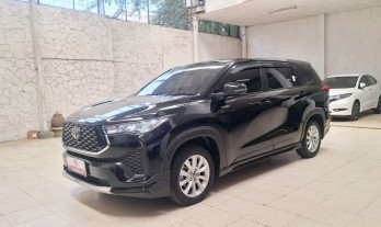 Toyota Innova 2.0L V HV Modellista Zenix Automatic 2024