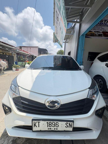 Daihatsu Sigra 1.0L M Manual 2024