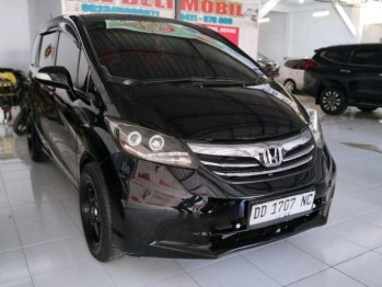 Honda Freed 1.5L E Automatic 2012