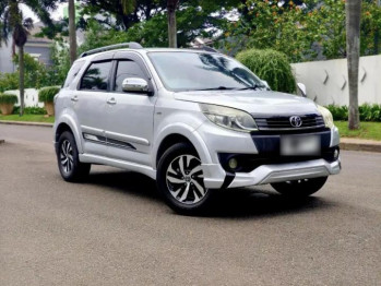 Toyota Rush 1.5L S Manual 2015