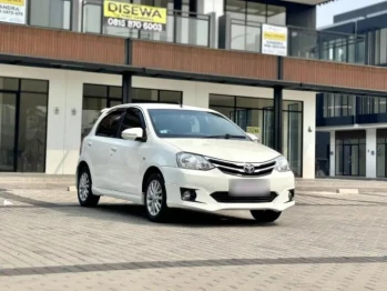 Toyota Etios Valco 1.2L G Manual 2016