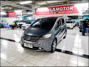 Honda Freed 1.5L E Automatic 2012