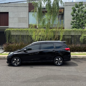 Honda Mobilio 1.5L RS Automatic 2016