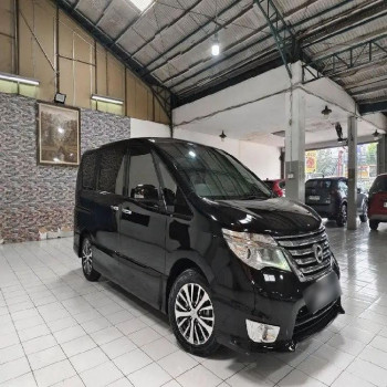 Nissan Serena 2.0L HWS Automatic 2015