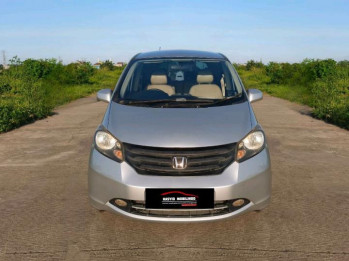 Honda Freed 1.5L S Automatic 2012