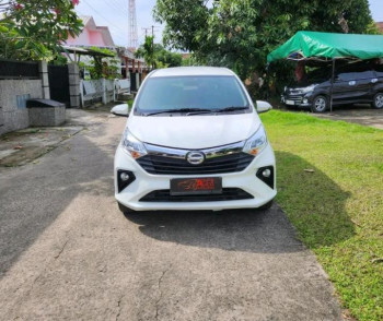Daihatsu Sigra 1.2L R Manual 2021
