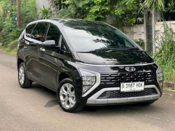Hyundai Stargazer 1.5L Prime AT Capt. Seat Automatic 2024