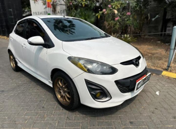 Mazda Mazda2 1.5L R Manual 2012
