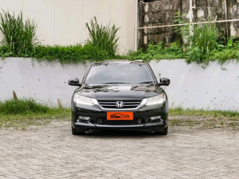 Honda Accord 2.4L i-VTEC Automatic 2013