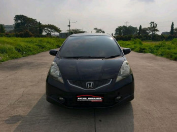Honda Jazz 1.5L RS Automatic 2010