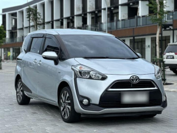 Toyota Sienta 1.5L V Automatic 2017