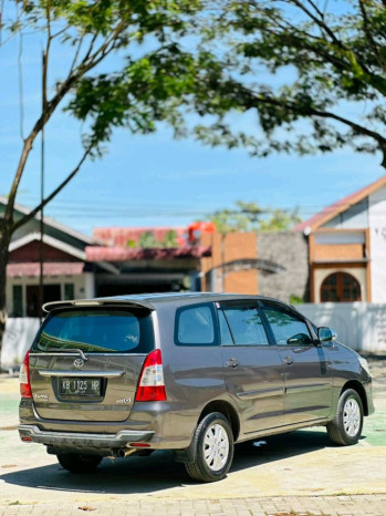 Toyota Innova 2.0L G Bensin Manual 2012