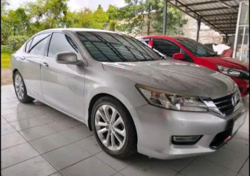 Honda Accord 2.4L i-VTEC Automatic 2013