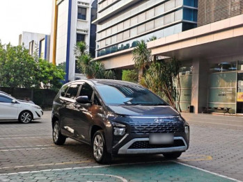 Hyundai Stargazer 1.5L Trend AT Capt. Seat Automatic 2023