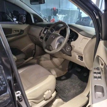 Toyota Innova 2.5L G Diesel Automatic 2013