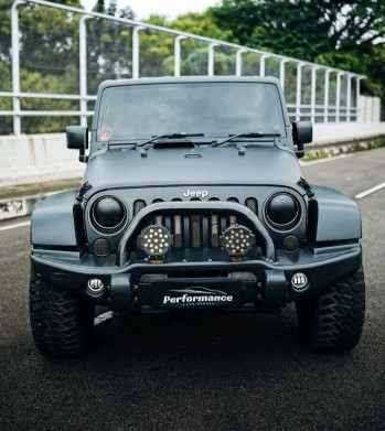 Jeep Wrangler JL Sport Automatic 2012