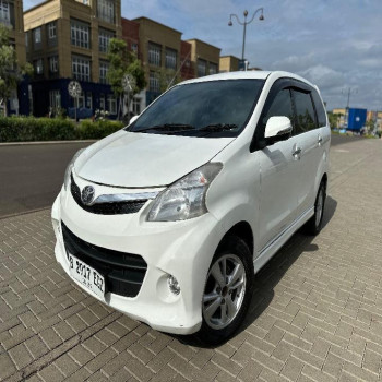 Toyota Avanza 1.5L Veloz Automatic 2015