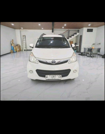 Toyota Avanza 1.5L Veloz Automatic 2014