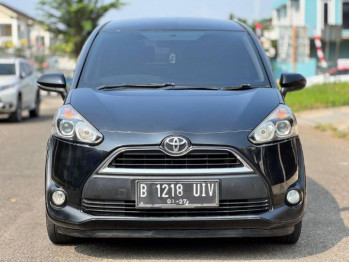 Toyota Sienta 1.5L G Manual 2016