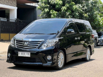 Toyota Alphard 2.4L S Automatic 2014