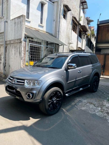 Mitsubishi Pajero Sport 2.4L Dakar 4x2 Automatic 2015
