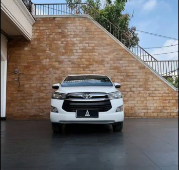 Toyota Innova 2.0L V Bensin Automatic 2015