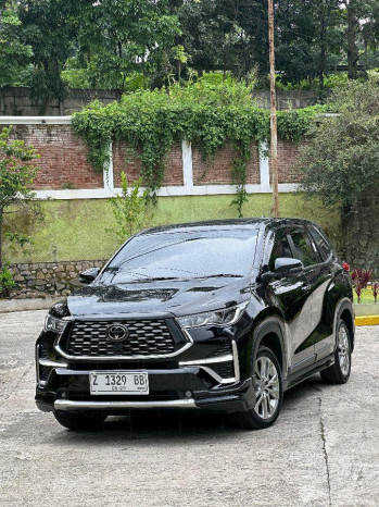 Toyota Innova 2.0L Q HV Modellista Zenix Automatic 2024