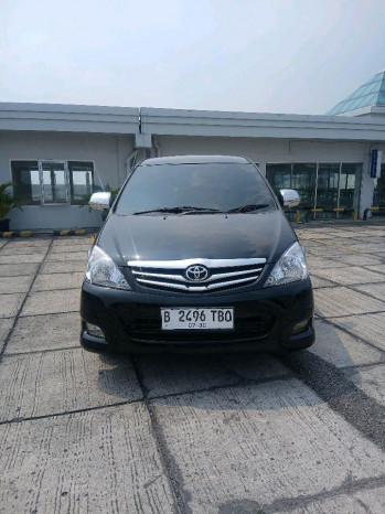 Toyota Innova 2.5L G Diesel Automatic 2010